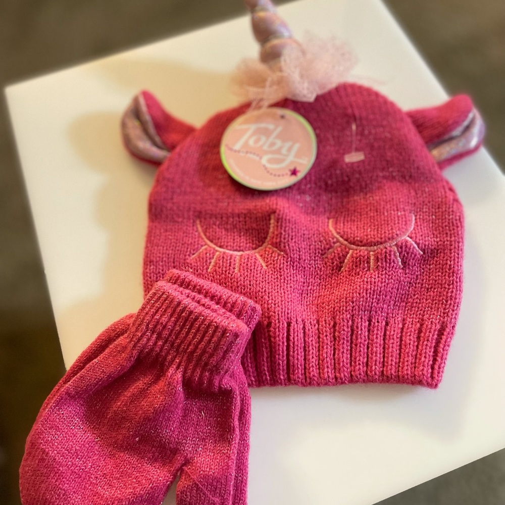 Toby One Size girls Dark Pink knit Hat & Mittens Set 2-4 years